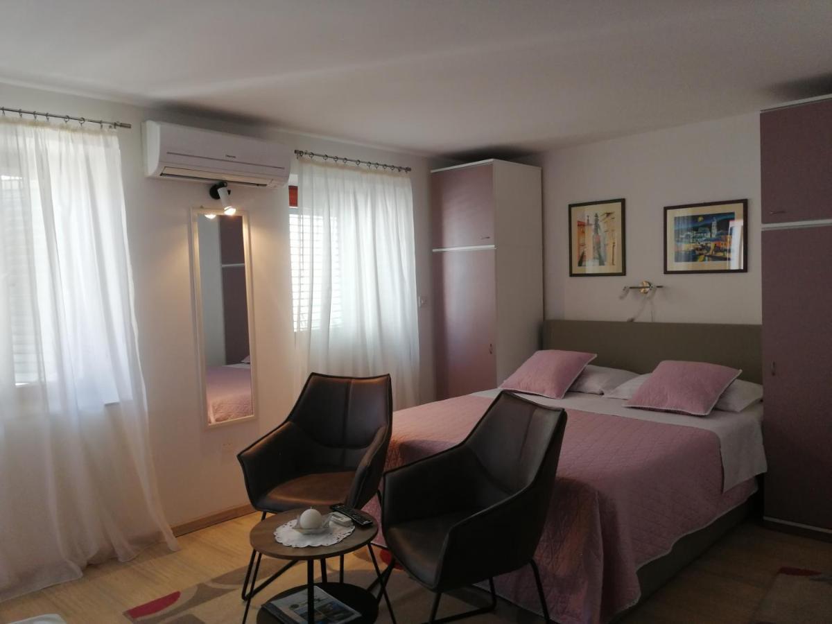 Studio Apartments Kuljis ヴィス エクステリア 写真