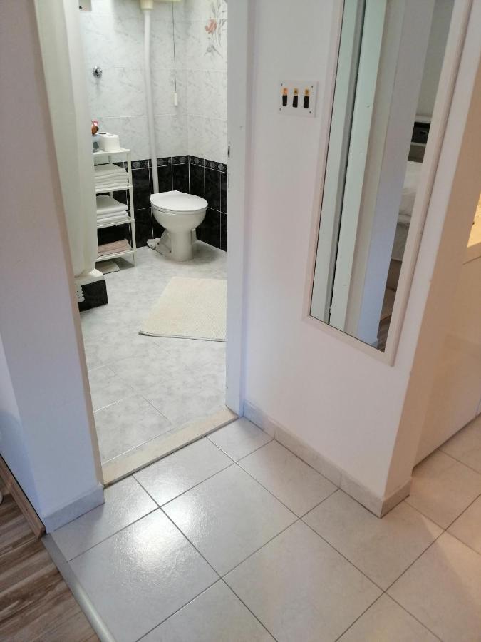 Studio Apartments Kuljis ヴィス エクステリア 写真